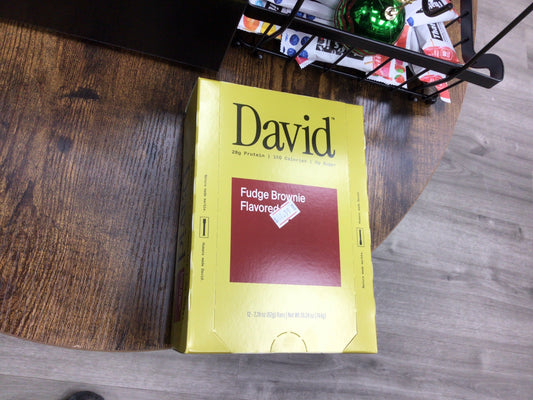 David High Protein Bars - 0g of Sugar, Low Carb, Gluten Free - 28g of Protein, 150 Calories - On-The-Go Snack - Fudge Brownie Flavor, Pack of 12