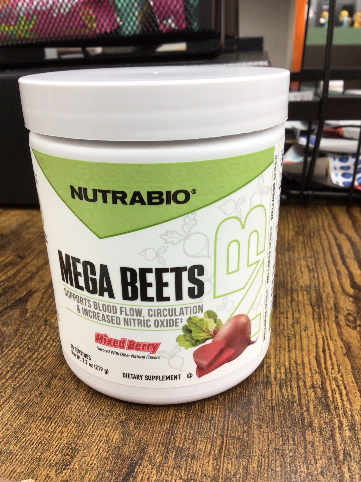 NutraBio Mega Beets Organic Beet Root Powder Nitric Oxide Superfood, NO3-T Nitrates and Antioxidants - Supports Performance, Circulation, Blood Flow, Overall Health - 30 Servings
